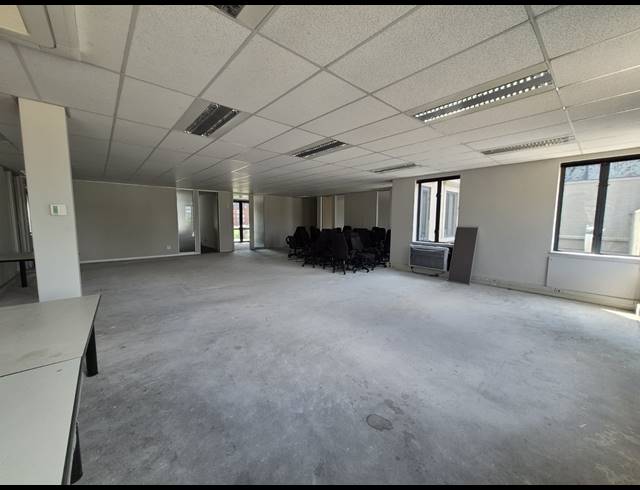 555M² OFFICE TO LET IN SANDTON CENTRAL